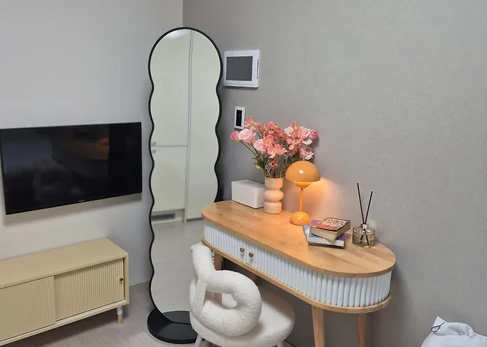 #6906 Dorm Bed In A Triple Station Area In 강남 신논현역 * ソウル特別市